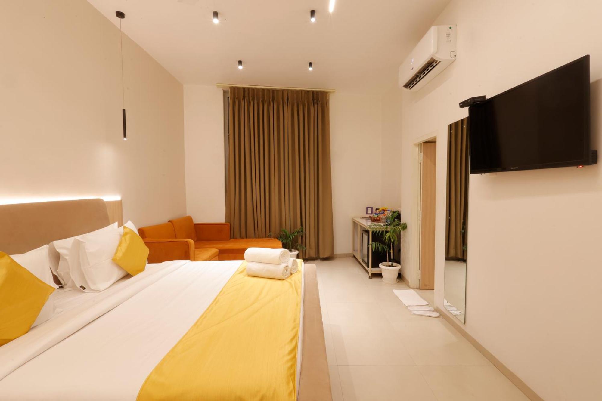 Hotel Varuna Varanasi Exterior foto
