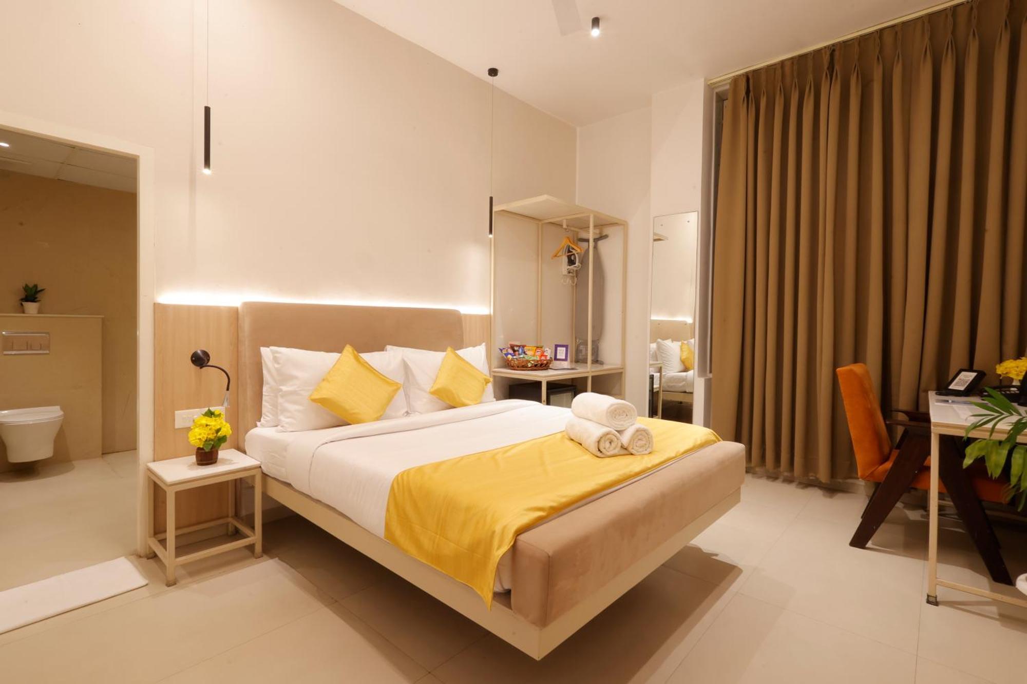 Hotel Varuna Varanasi Exterior foto