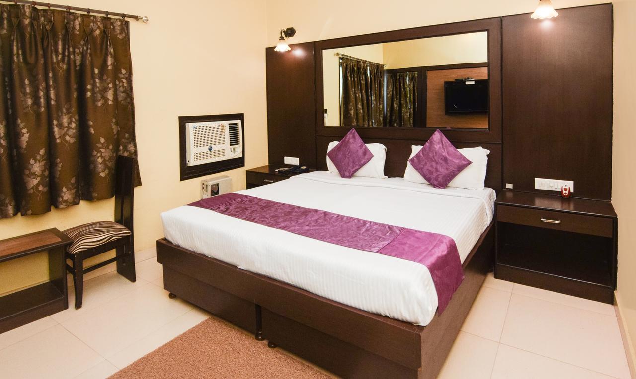 Hotel Varuna Varanasi Exterior foto